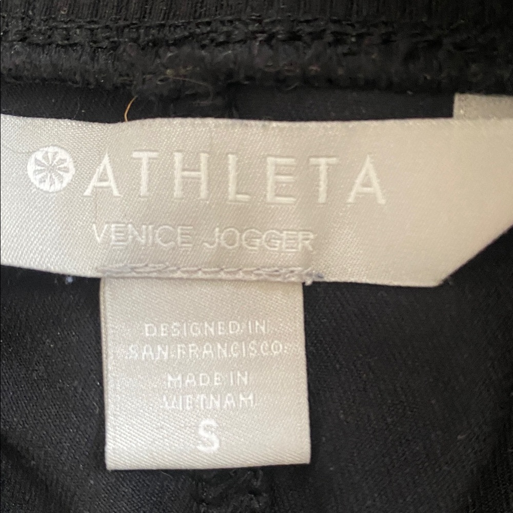 Athleta Venice Jogger Black Zip Pockets